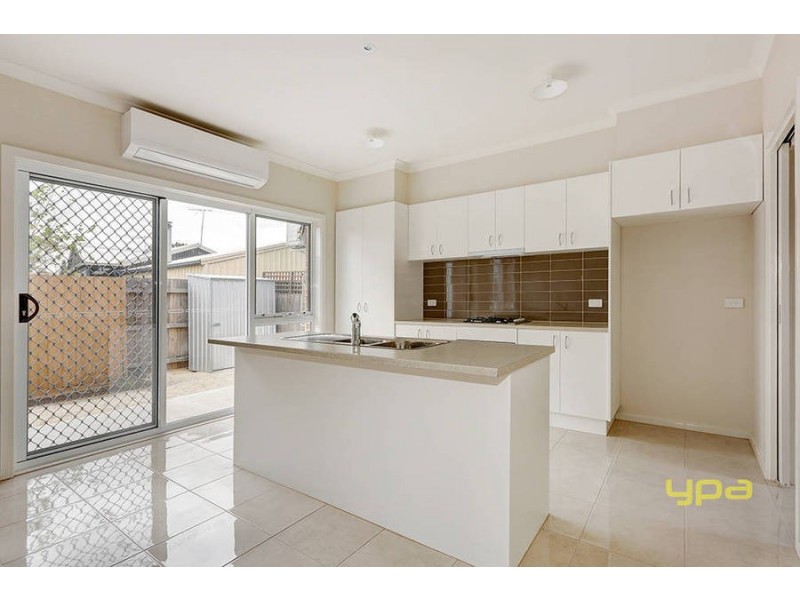 2/5 Yarrabee Drive, Hoppers Crossing VIC 3029