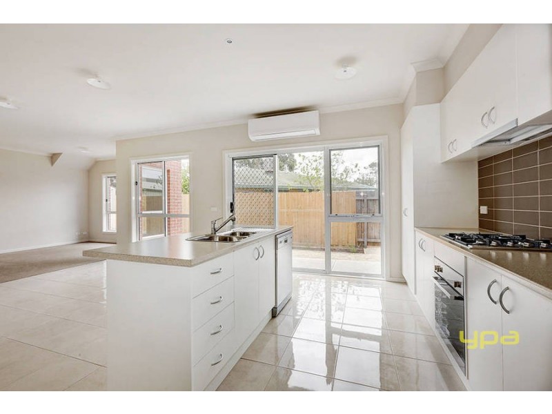 2/5 Yarrabee Drive, Hoppers Crossing VIC 3029
