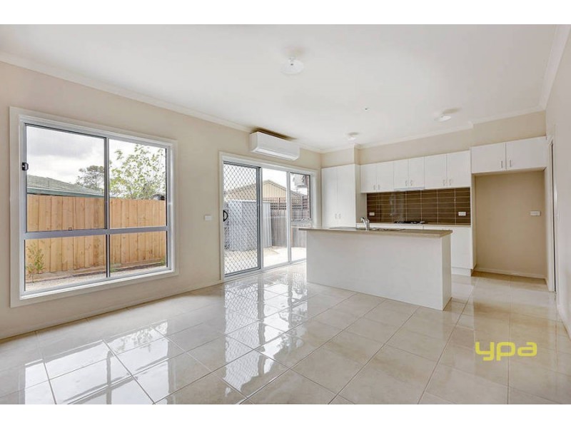 2/5 Yarrabee Drive, Hoppers Crossing VIC 3029