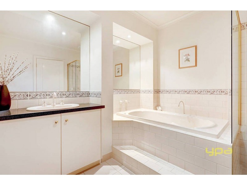 56 Thomas Carr Drive, Tarneit VIC 3029