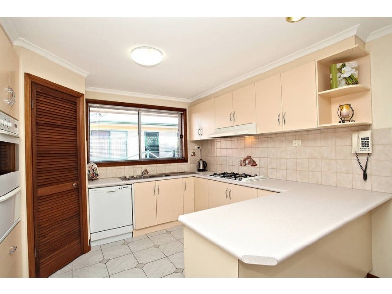 15 Whitsunday Drive, Hoppers Crossing VIC 3029