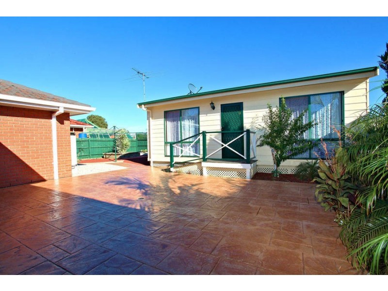 15 Whitsunday Drive, Hoppers Crossing VIC 3029