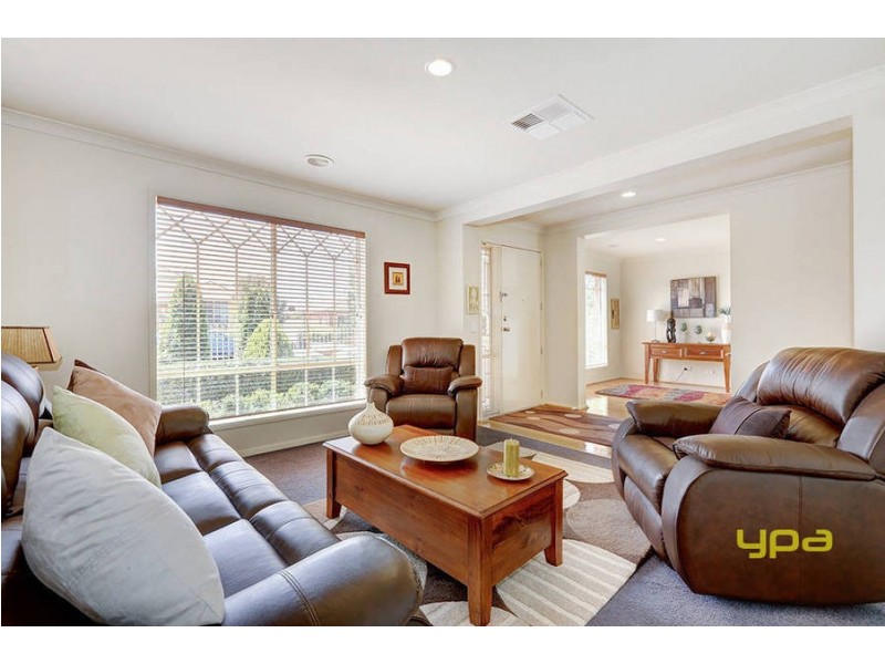 8 St Michael Drive, Tarneit VIC 3029