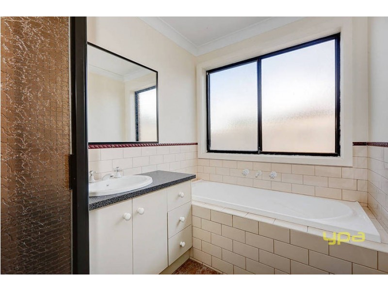 4 Hazelwood Court, Hoppers Crossing VIC 3029