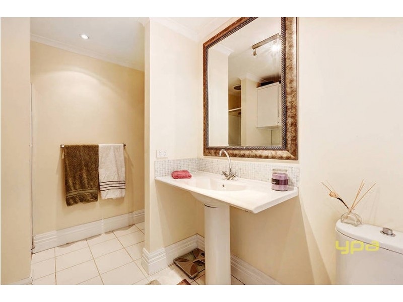 1/6 High Street, Werribee VIC 3030