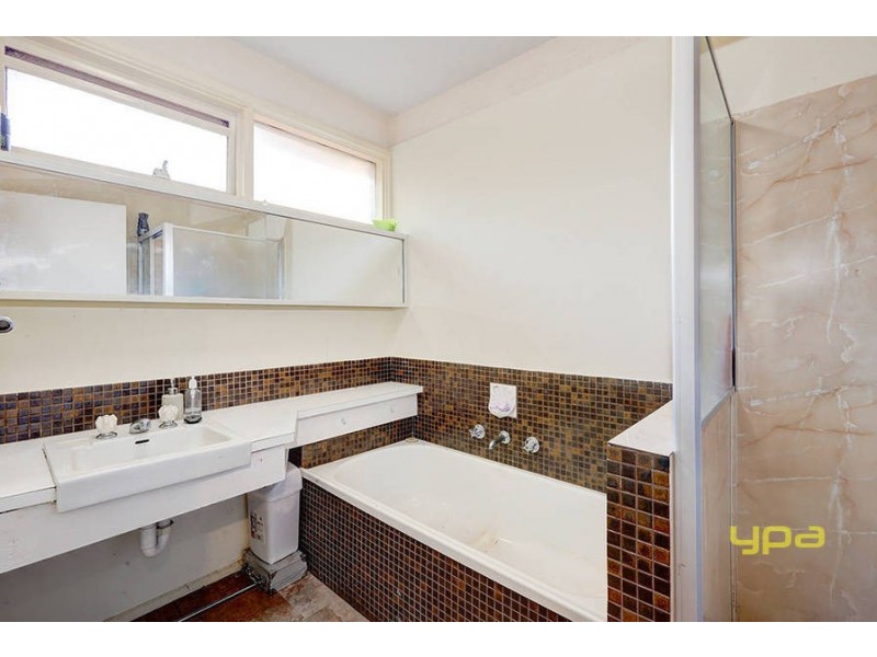 5 Ridge Drive, Wyndham Vale VIC 3024