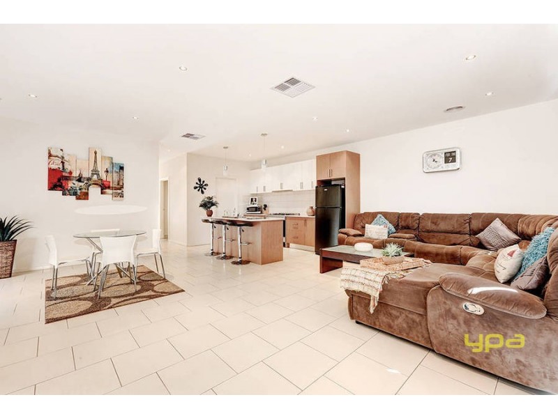 2/9 Barrot Avenue, Hoppers Crossing VIC 3029