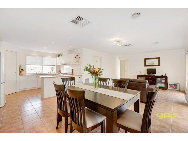 38 Breton Drive, Hoppers Crossing VIC 3029