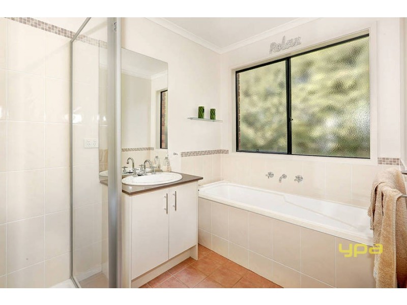 38 Breton Drive, Hoppers Crossing VIC 3029
