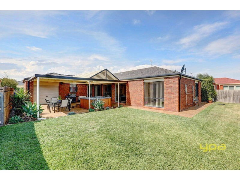 38 Breton Drive, Hoppers Crossing VIC 3029