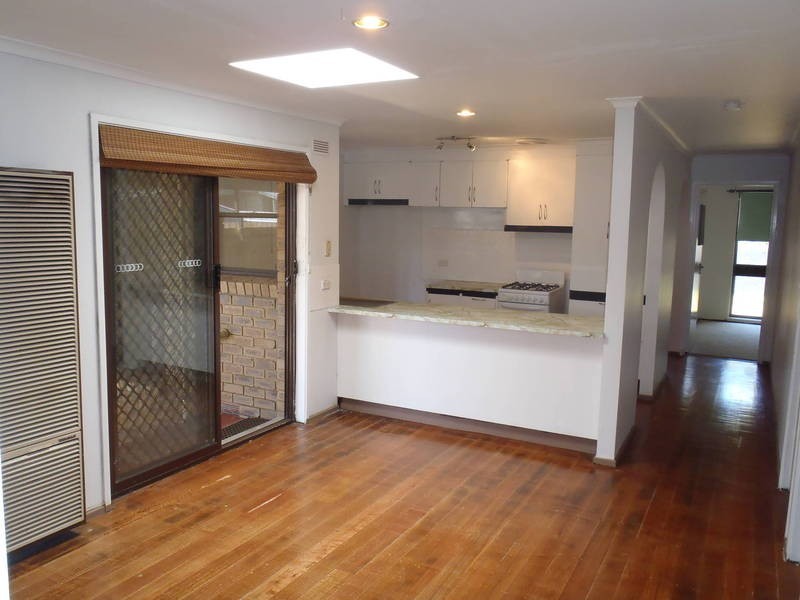 1/10 Cambridge Crescent, Werribee VIC 3030