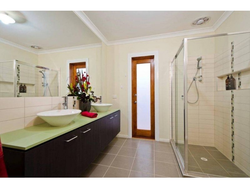 9 Hester Street, Tarneit VIC 3029