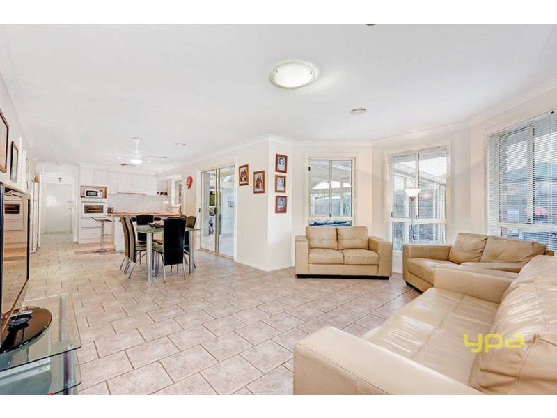 18 Doris Drive, Hoppers Crossing VIC 3029