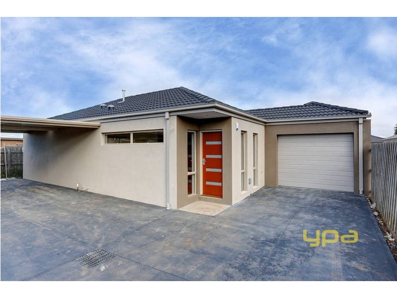 2/24 Brimpton Grove, Wyndham Vale VIC 3024