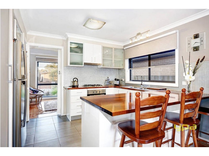 42 Nangiloc Crescent, Werribee VIC 3030