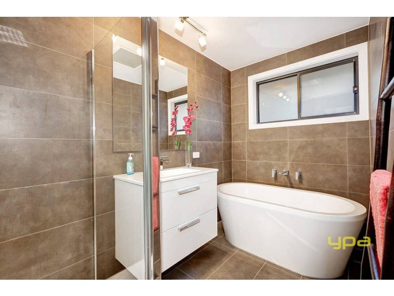 42 Nangiloc Crescent, Werribee VIC 3030