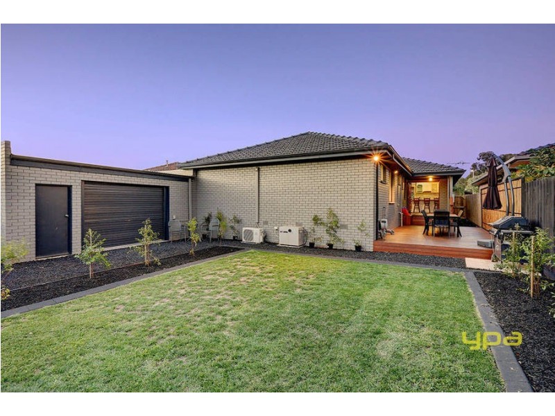 42 Nangiloc Crescent, Werribee VIC 3030