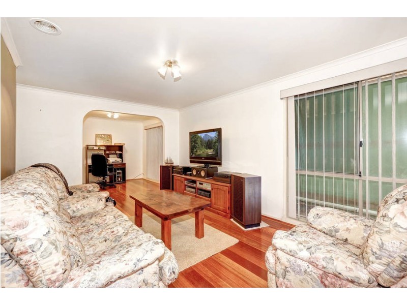 16 Argyle Crescent, Werribee VIC 3030