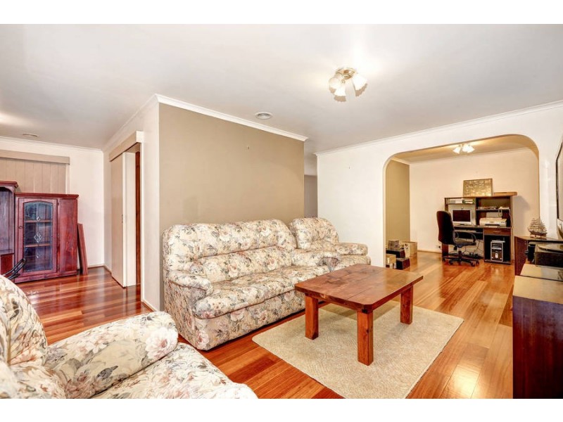 16 Argyle Crescent, Werribee VIC 3030