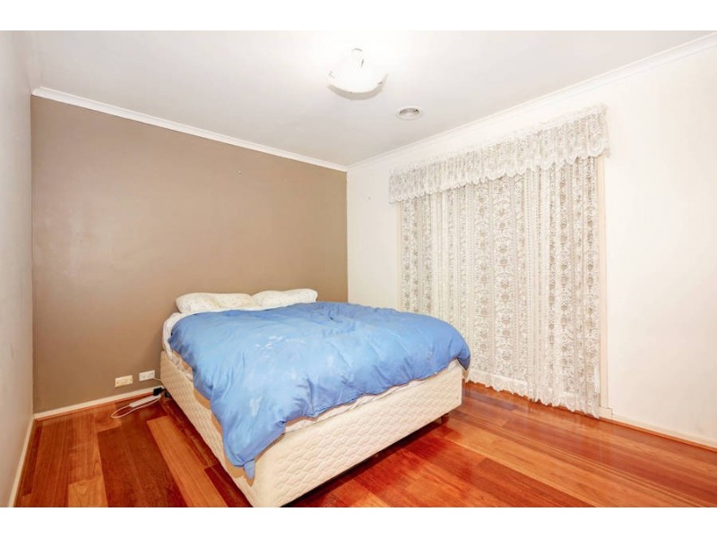 16 Argyle Crescent, Werribee VIC 3030