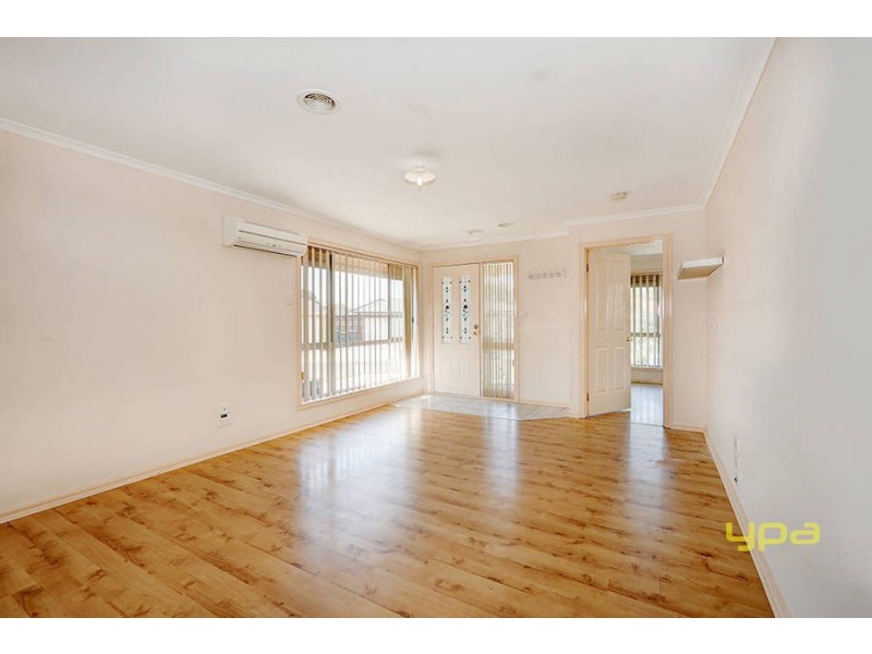 27 Hawthorn Drive, Hoppers Crossing VIC 3029