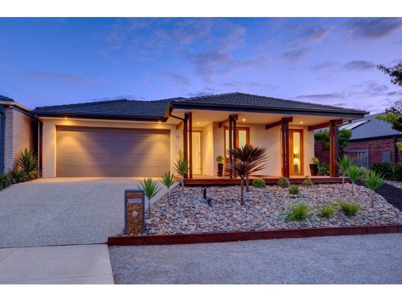 21 Lindrum Outlook, Tarneit VIC 3029