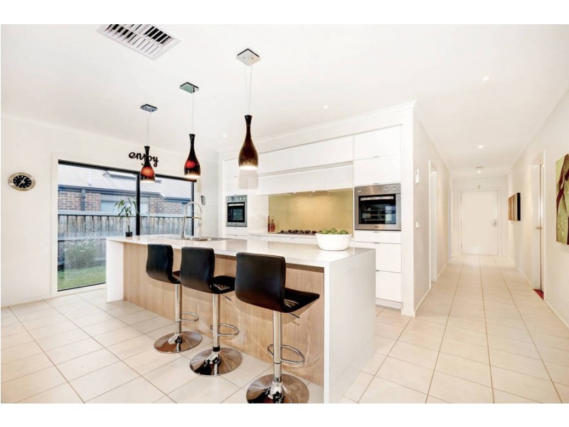 21 Lindrum Outlook, Tarneit VIC 3029