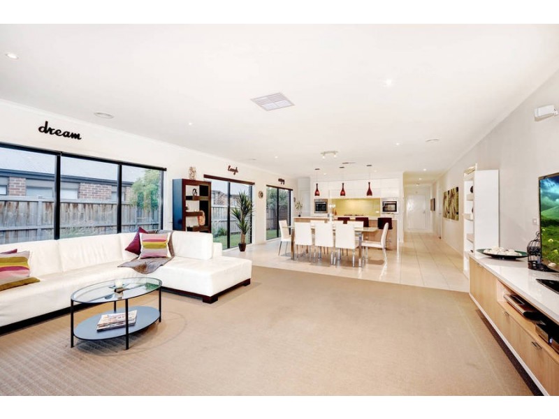 21 Lindrum Outlook, Tarneit VIC 3029