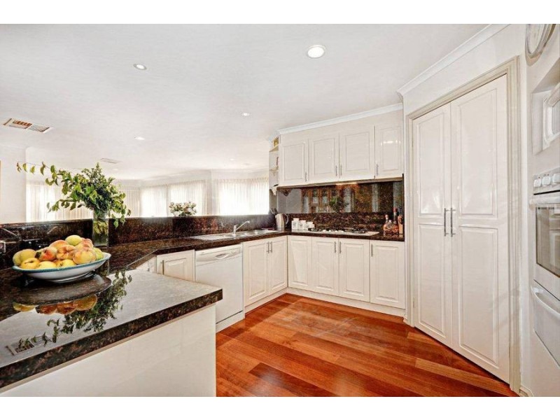 13 Tandarra Drive, Hoppers Crossing VIC 3029