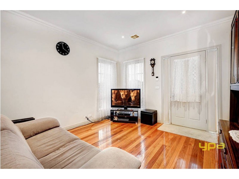 3/99 Thames Boulevard, Werribee VIC 3030