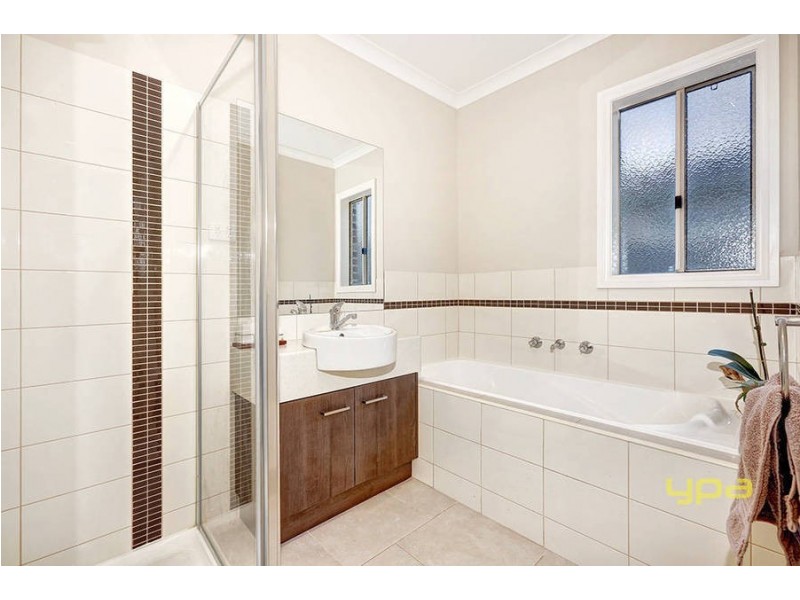 1/97 Greens Road, Wyndham Vale VIC 3024