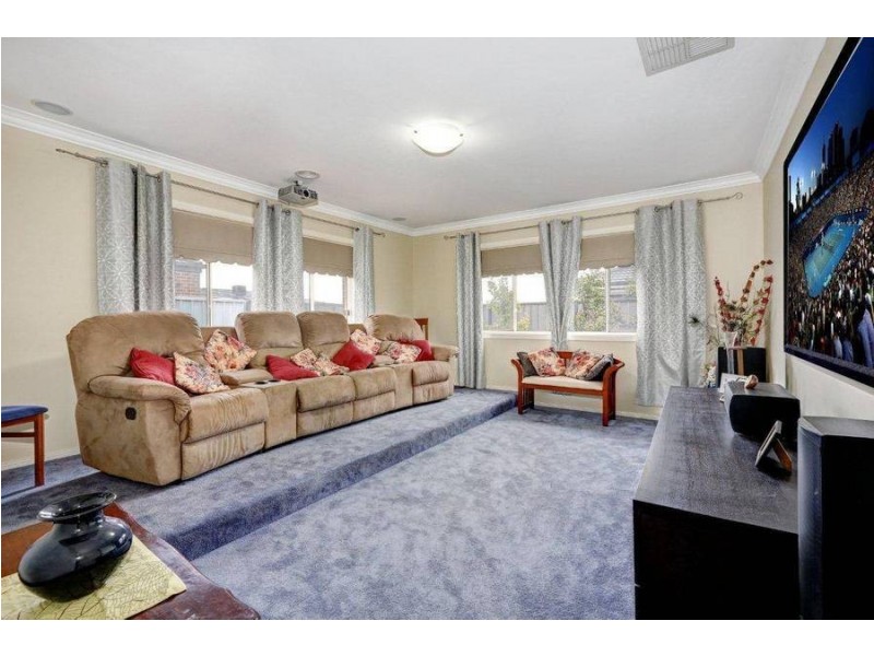 12 Blue Jay Crescent, Tarneit VIC 3029