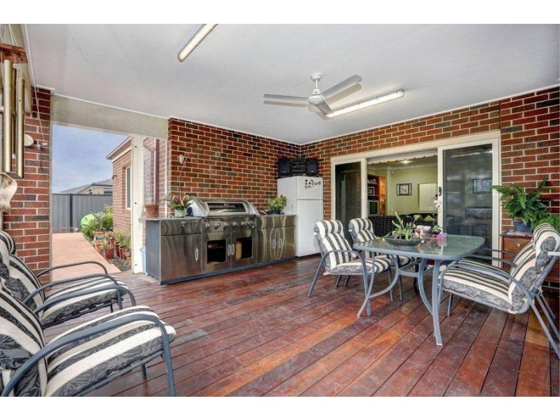 12 Blue Jay Crescent, Tarneit VIC 3029