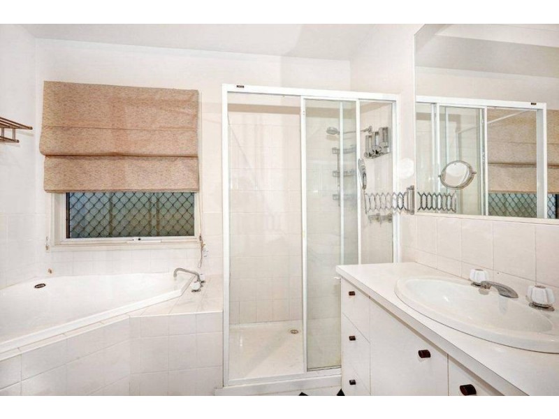 49 Doris Drive, Hoppers Crossing VIC 3029