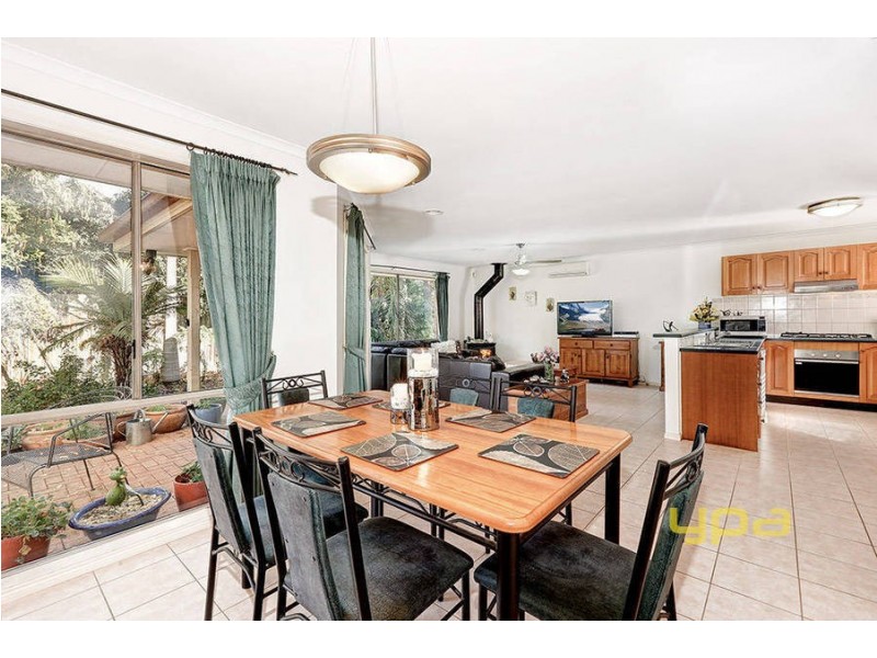 16 Alexandria Way, Werribee VIC 3030