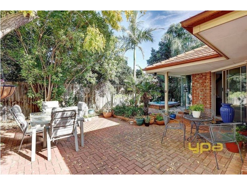 16 Alexandria Way, Werribee VIC 3030