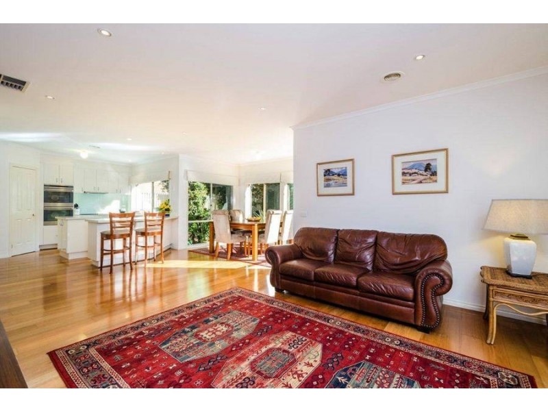 15 McPherson Place, Werribee VIC 3030