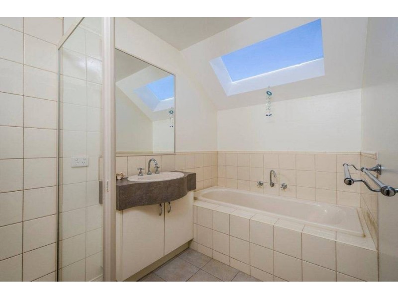 15 McPherson Place, Werribee VIC 3030