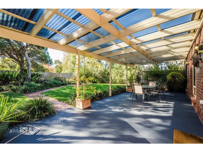 15 McPherson Place, Werribee VIC 3030