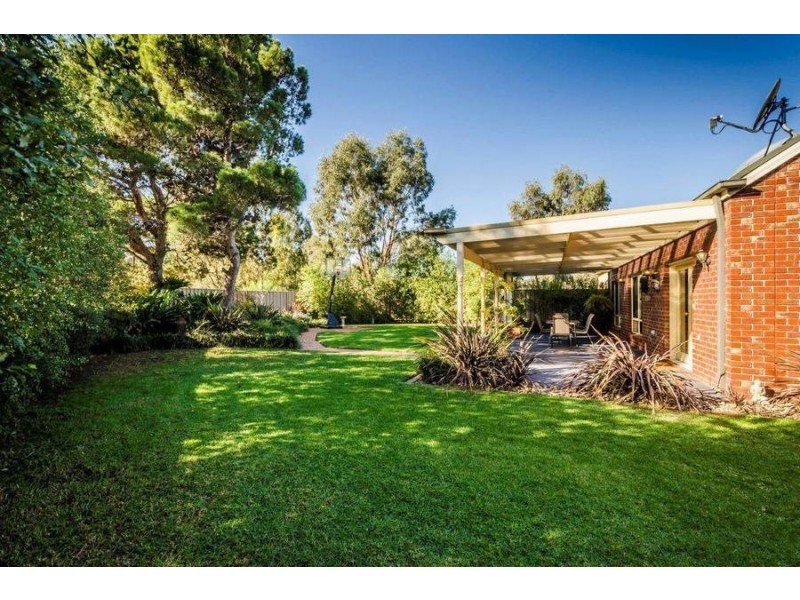 15 McPherson Place, Werribee VIC 3030