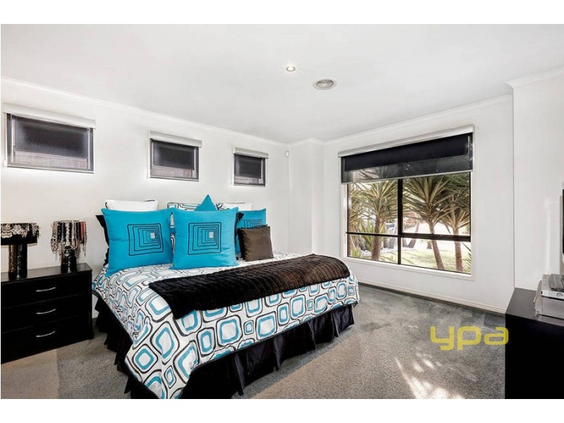 24 Alexandria Way, Werribee VIC 3030