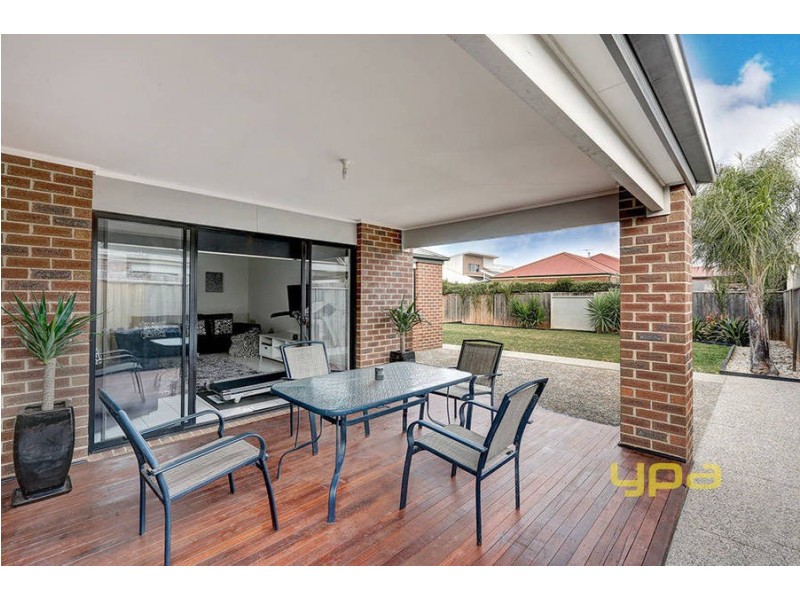 24 Alexandria Way, Werribee VIC 3030