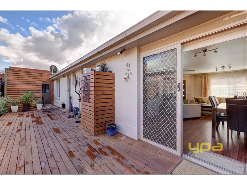1/20 Russell Street, Werribee VIC 3030