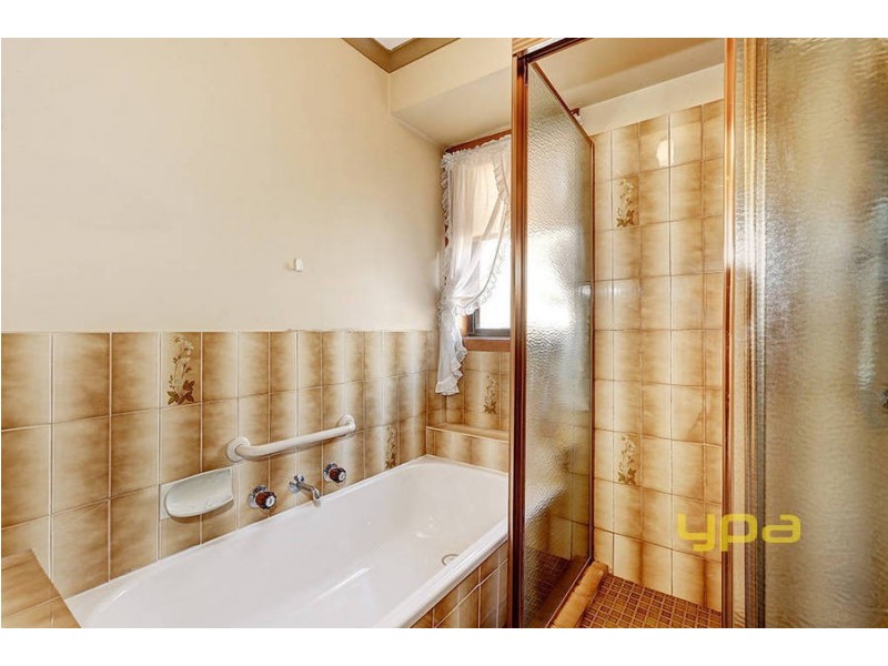 112 Warringa Crescent, Hoppers Crossing VIC 3029