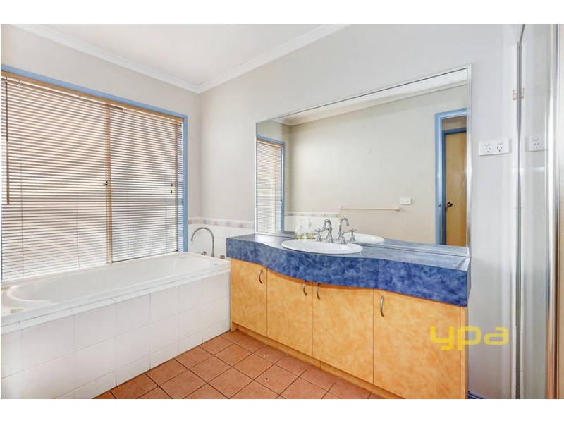 19 Chadway Avenue, Tarneit VIC 3029