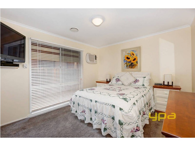 13 Racecourse Road, Werribee VIC 3030