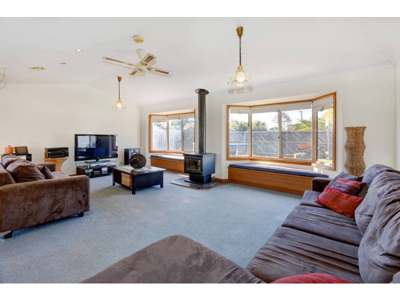 15 Sovereign Retreat, Hoppers Crossing VIC 3029