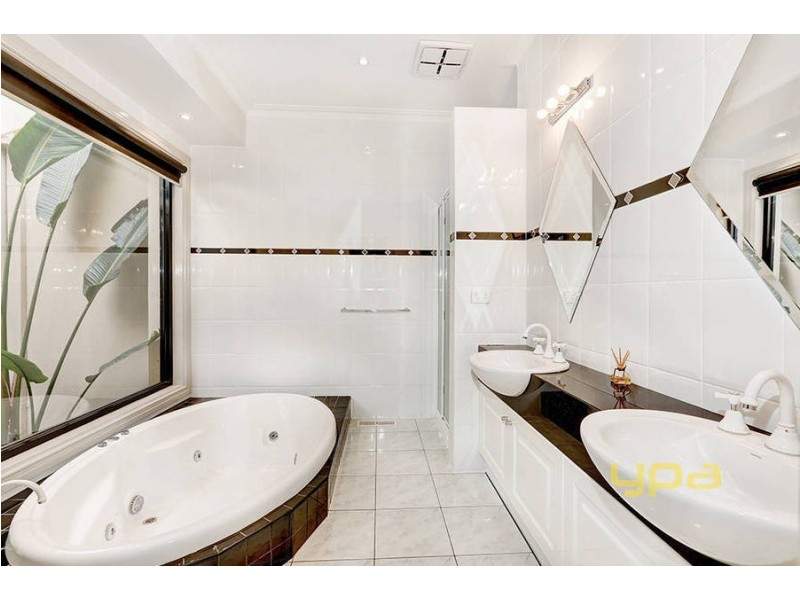 4 Janice Court, Werribee VIC 3030