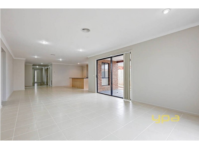 62 Lady Penrhyn Drive, Wyndham Vale VIC 3024