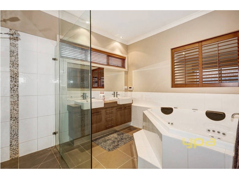 8 Cyclic Way, Tarneit VIC 3029